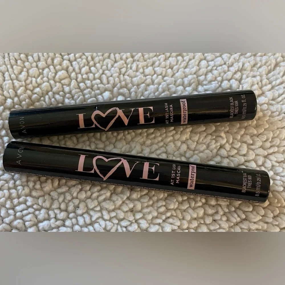 🌟HP🌟 QTY 2 WATERPROOF Love At First Lash Mascara ORIGINAL FORMULA Avon Volume